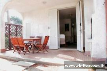 Poertico per il piano terra &raquo; AFFITTASI villetta res. FIORI tipo B
